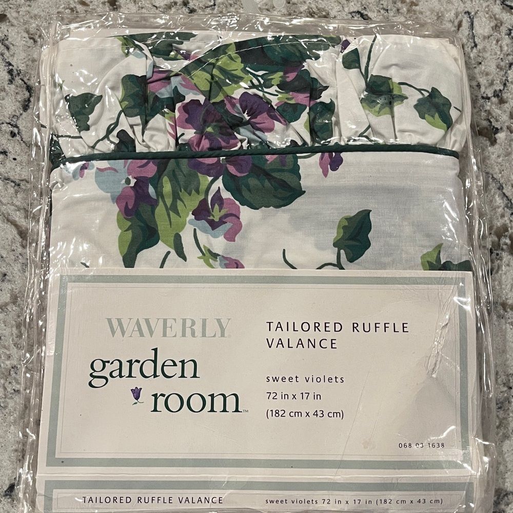 Waverly Garden Room Floral Valance Curtain 72"x17" Cotton Poly Blend Ruffled New
